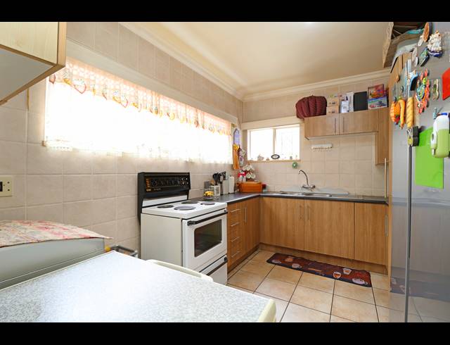 3 BEDROOM TOWNHOUSE FOR SALE IN BLACKHEATH